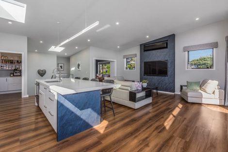 Photo of property in 35 The Esplanade, Raumati South, Paraparaumu, 5032