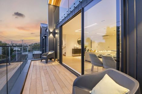 Photo of property in 47d Hastings Road, Mairangi Bay, Auckland, 0630