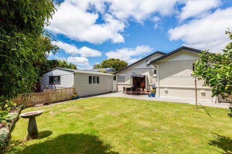 Photo of property in 77 Totara Crescent, Woburn, Lower Hutt, 5011