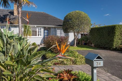 Photo of property in 24 Waimana Avenue, Northcote Point, Auckland, 0627