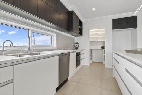 Photo of property in 36 Manhattan Rise, Orewa, 0931