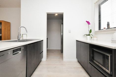 Photo of property in 5 Waru Lane, Te Atatu Peninsula, Auckland, 0610