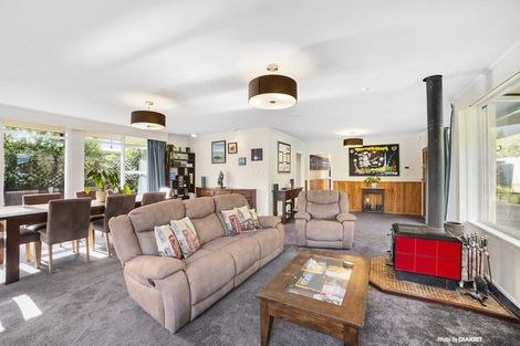 Photo of property in 22 Silverbirch Grove, Churton Park, Wellington, 6037