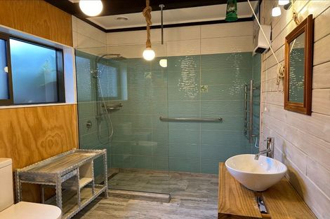 Photo of property in 4a Sunny Glen, Waikanae, 5036