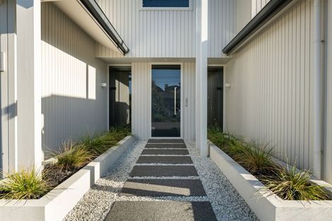 Photo of property in 114 Oceanbeach Road, Mount Maunganui, 3116