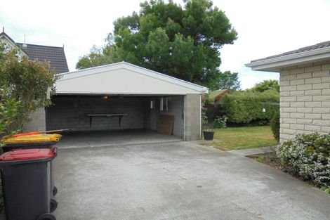 Photo of property in 1/204 Grimseys Road, Redwood, Christchurch, 8051