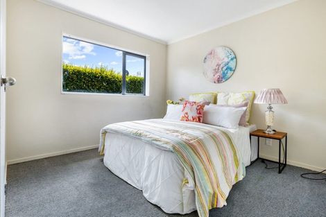 Photo of property in 14 Pooks Road, Ranui, Auckland, 0612