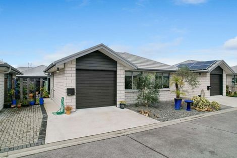 Photo of property in 3 Lance Way, Papamoa, 3118