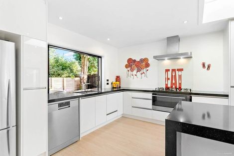 Photo of property in 8 Rewi Road, Royal Oak, Auckland, 1023
