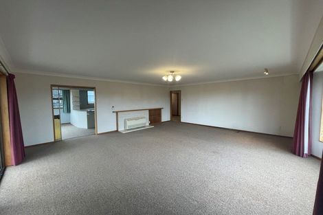 Photo of property in 15 Russell Street, Winton, 9720