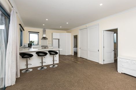 Photo of property in 44 Mcgreevy Street, Waipawa, 4210