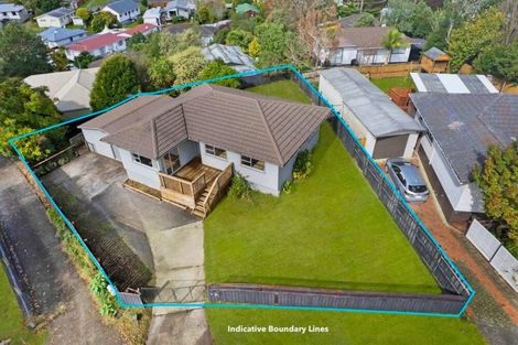 Photo of property in 17 Landow Place, Henderson, Auckland, 0612