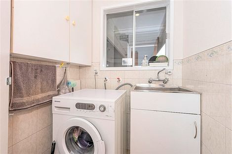 Photo of property in 6 Ranfurly Place, Te Kamo, Whangarei, 0112