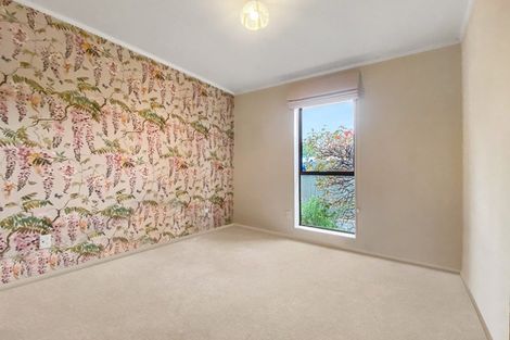 Photo of property in 8a Beauchamp Street, Karori, Wellington, 6012