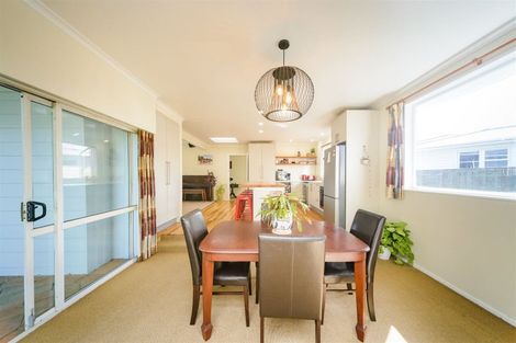 Photo of property in 30 Snowdon Avenue, Terrace End, Palmerston North, 4410
