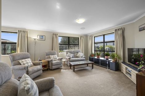 Photo of property in 18a Virginia Place, Whalers Gate, New Plymouth, 4310