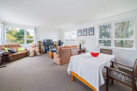 Photo of property in 2/53 Bruce Road, Glenfield, Auckland, 0629