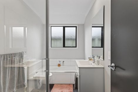 Photo of property in 40 Dreaver Drive, Waitara, 4320