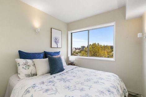 Photo of property in Mansfield Towers, 1 Grant Road, Thorndon, Wellington, 6011