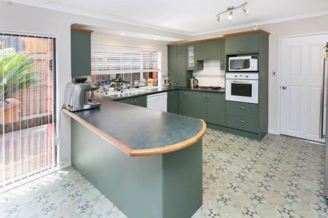 Photo of property in 26a Howe Street, Howick, Auckland, 2014