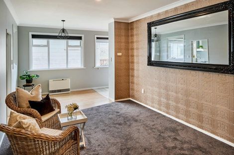 Photo of property in 14 Mana Esplanade, Paremata, Porirua, 5026