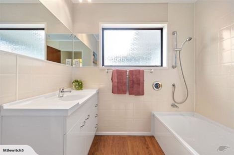 Photo of property in 19 Silva Crescent, Riverlea, Hamilton, 3216