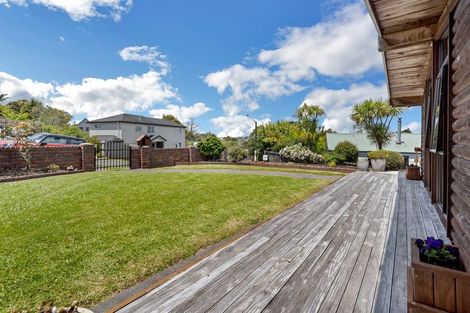 Photo of property in 3 Claret Place, Henderson, Auckland, 0612