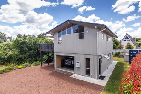 Photo of property in 28 Arrowsmith Avenue, Waipahihi, Taupo, 3330