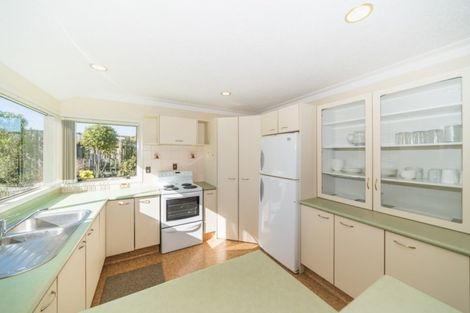 Photo of property in 8 Shakespeare Way, Kelvin Grove, Palmerston North, 4414