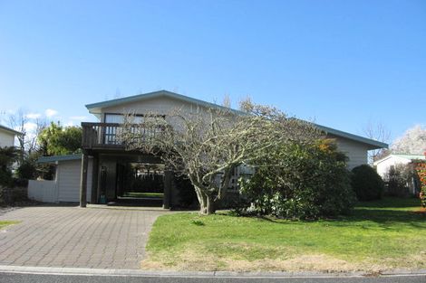 Photo of property in 33 Nisbet Terrace, Kinloch, Taupo, 3377
