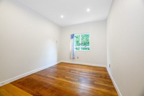Photo of property in 36 Woodside Road, Massey, Auckland, 0614