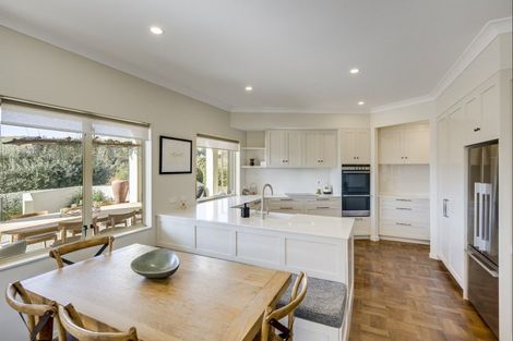 Photo of property in 3 Hikanui Place, Havelock North, 4130