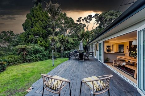 Photo of property in 282 Shaw Road, Titirangi, Auckland, 0604