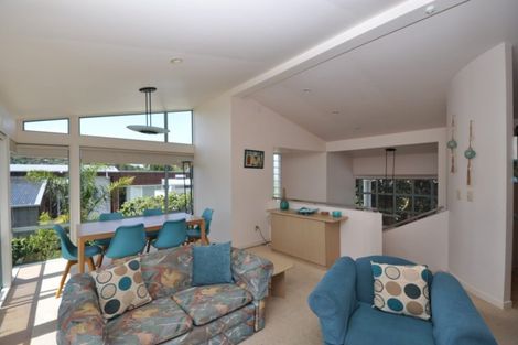 Photo of property in 16 Dunlop Drive, Pauanui, Hikuai, 3579