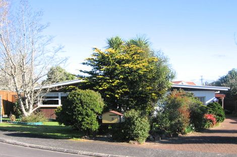 Photo of property in 8 Alf Walker Place, Papakura, 2110