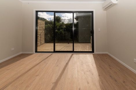 Photo of property in 2/125b Metcalfe Road, Ranui, Auckland, 0612