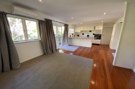 Photo of property in 16b Otanerua Road, Hatfields Beach, Orewa, 0931