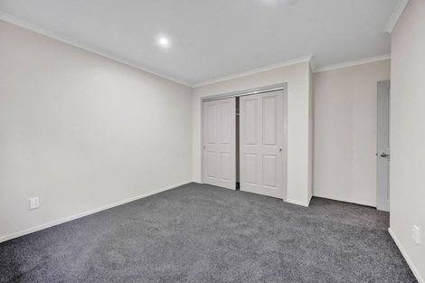 Photo of property in 8 County Drive, Hawera, 4610