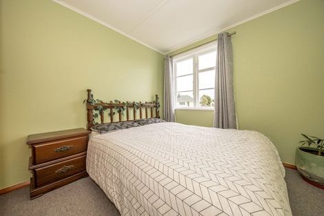 Photo of property in 23 Colvin Street, Westport, 7825