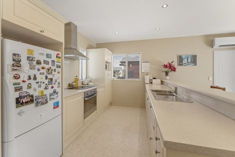 Photo of property in 37 Streamside Court, Woolston, Christchurch, 8062