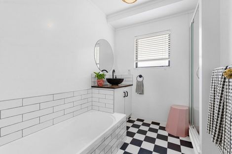 Photo of property in 12 Ngarimu Place, Mount Maunganui, 3116