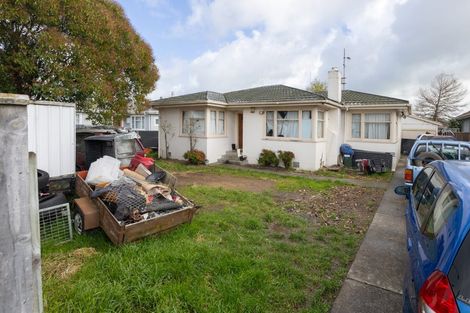 Photo of property in 65 Featherston Street, Takaro, Palmerston North, 4412