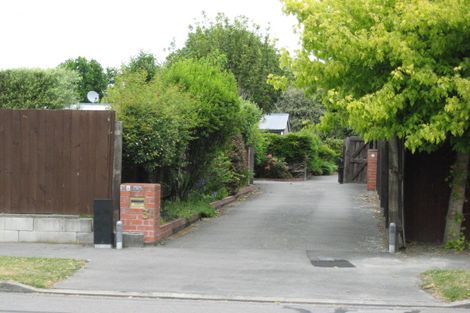 Photo of property in 1/3 Juniper Place, Burnside, Christchurch, 8053