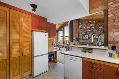 Photo of property in 266 Normandale Road, Normandale, Lower Hutt, 5010