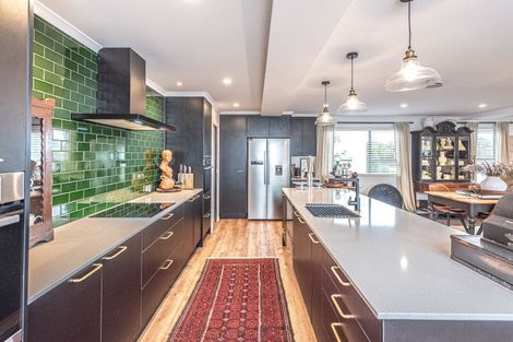 Photo of property in 11 D'arcy Road, Bastia Hill, Whanganui, 4500