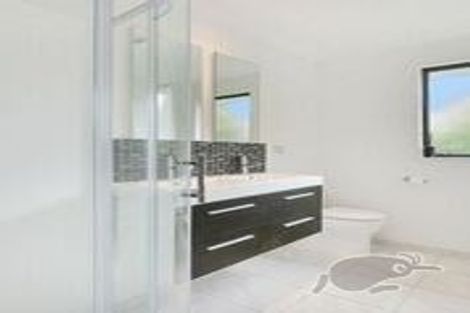 Photo of property in 1 Teal Close, Woolston, Christchurch, 8023