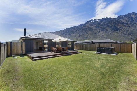 Photo of property in 77 Jack Hanley Drive, Jacks Point, Queenstown, 9371