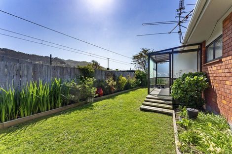 Photo of property in 29b Hinau Street, Tawa, Wellington, 5028