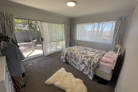 Photo of property in 337 East Coast Road, Mairangi Bay, Auckland, 0630