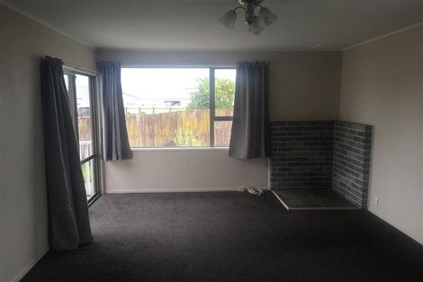 Photo of property in 13 Kern Place, Manurewa, Auckland, 2102